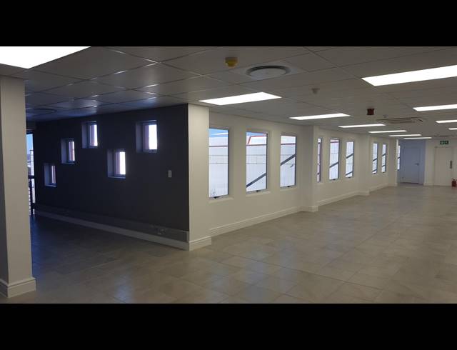 1,483M² WAREHOUSE TO LET IN BRACKENFELL CENTRAL